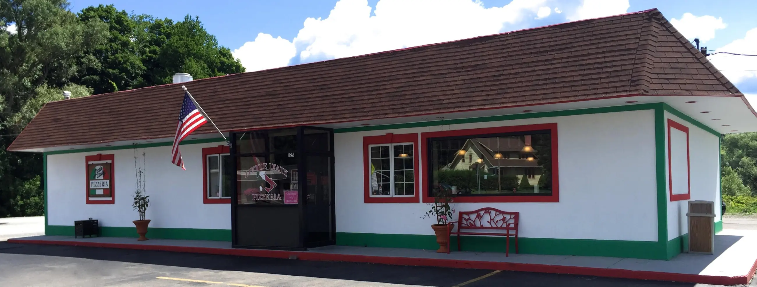 Little Italy Pizzera