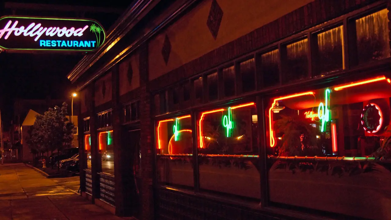 Hollywood Restaurant